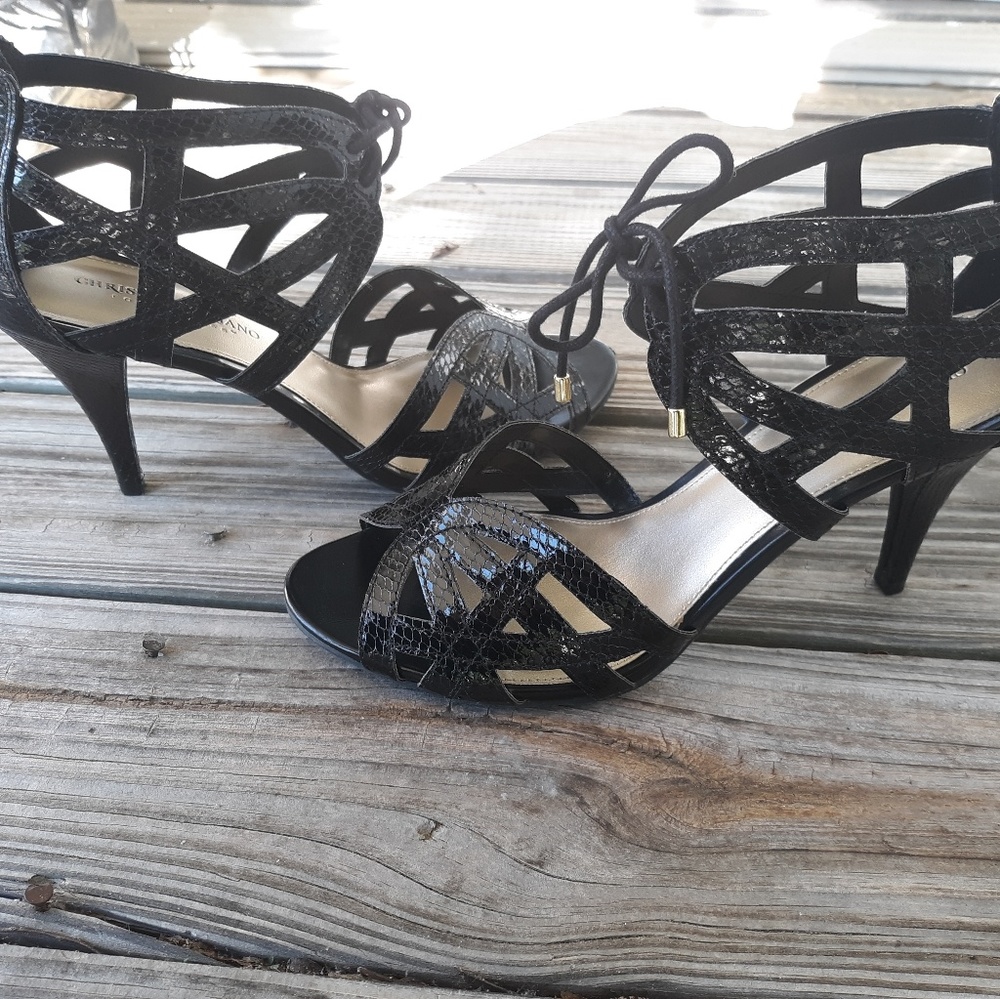 Shoes - Picture 5 of 6